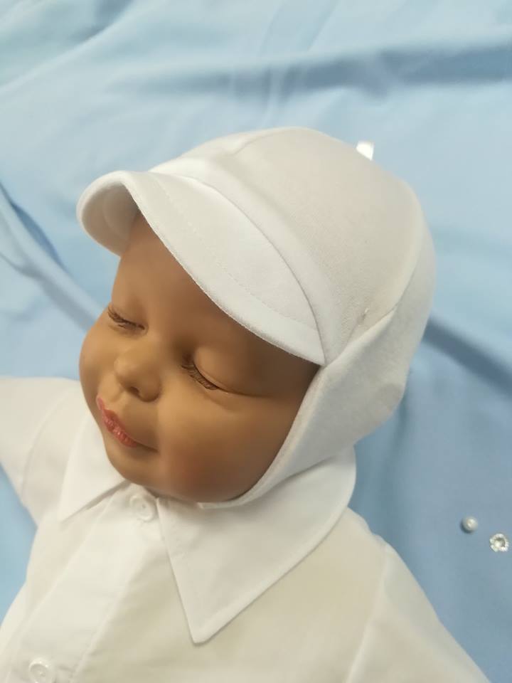 Jarná jersey čiapka biela so šiltom, obv. hlavy 36 cm
