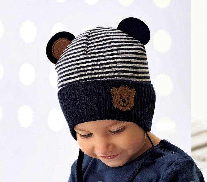 Prechodná čiapka na viazanie modrá s uškami, obv. hlavy 40-42 cm
